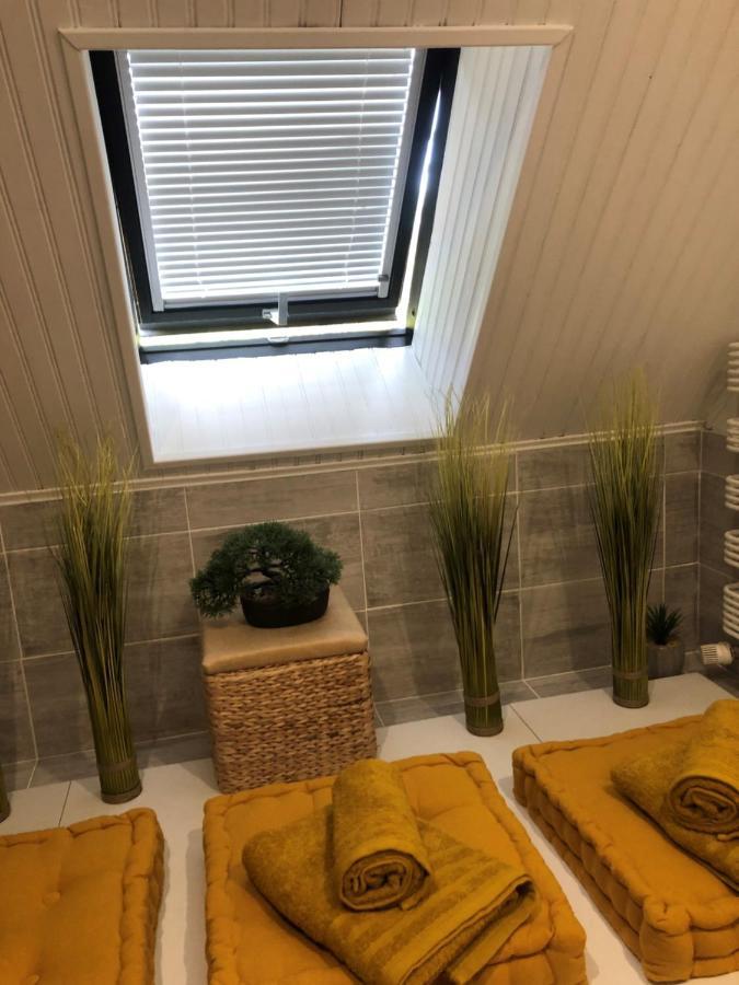 Grande Chambre Familiale Jaune Tout Bonnement Bien Putot-en-Auge Eksteriør bilde