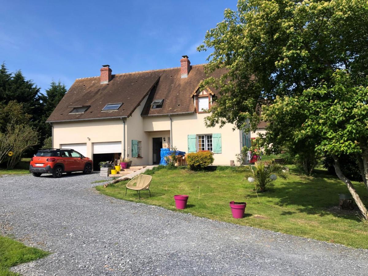 Grande Chambre Familiale Jaune Tout Bonnement Bien Putot-en-Auge Eksteriør bilde